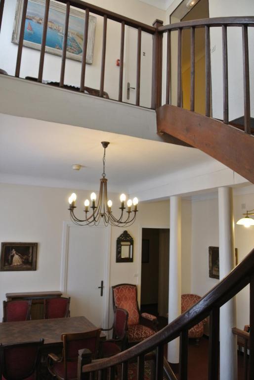 Castel Mistral
